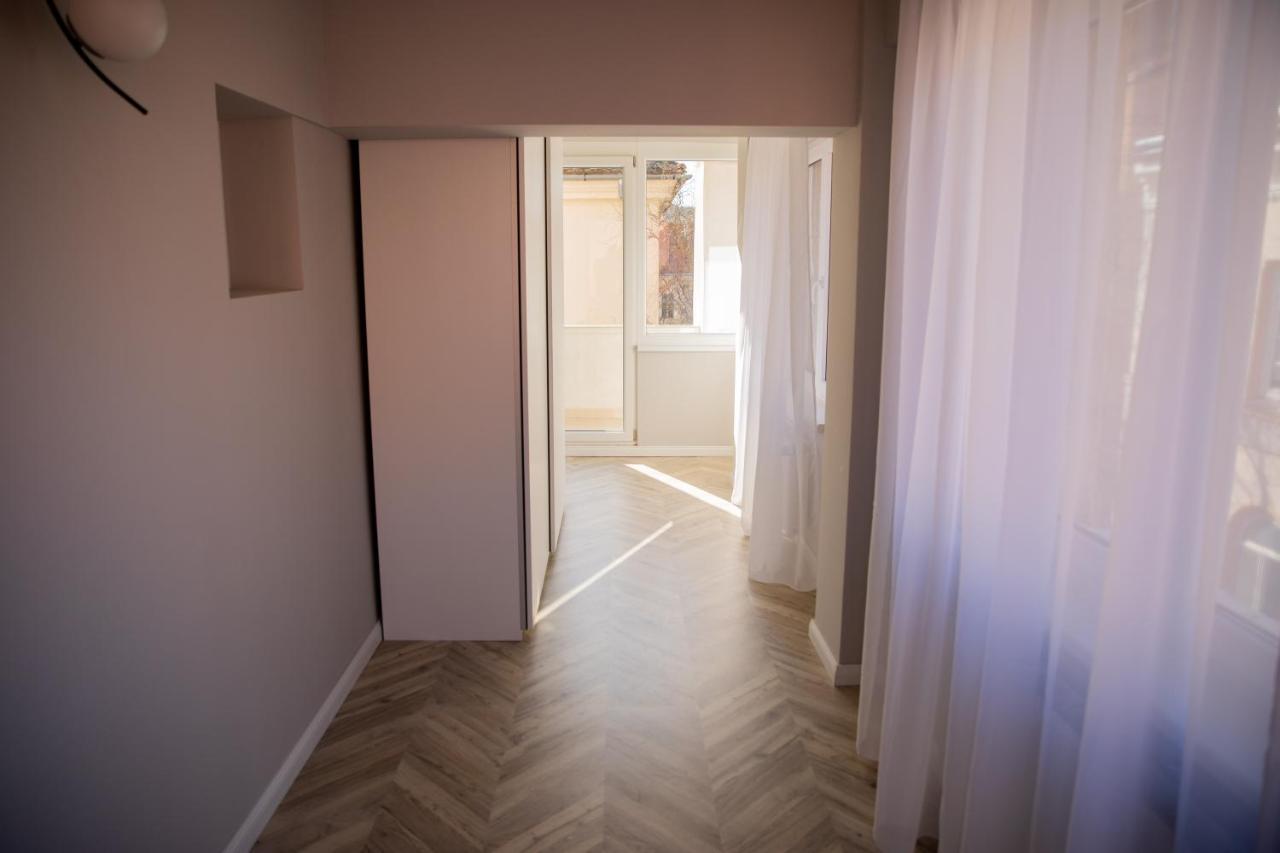 Sabrini Residence B3 Timisoara Old Town エクステリア 写真