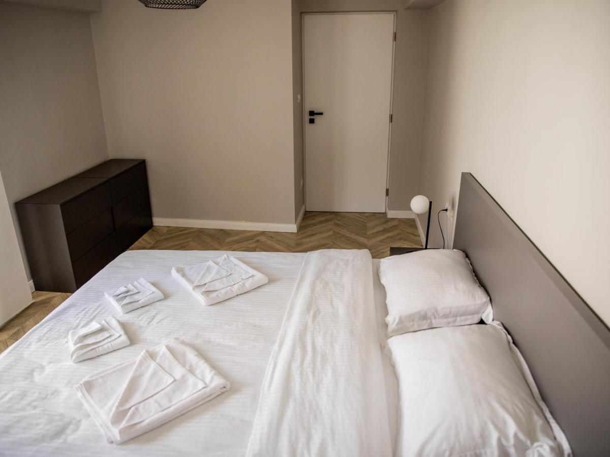 Sabrini Residence B3 Timisoara Old Town エクステリア 写真